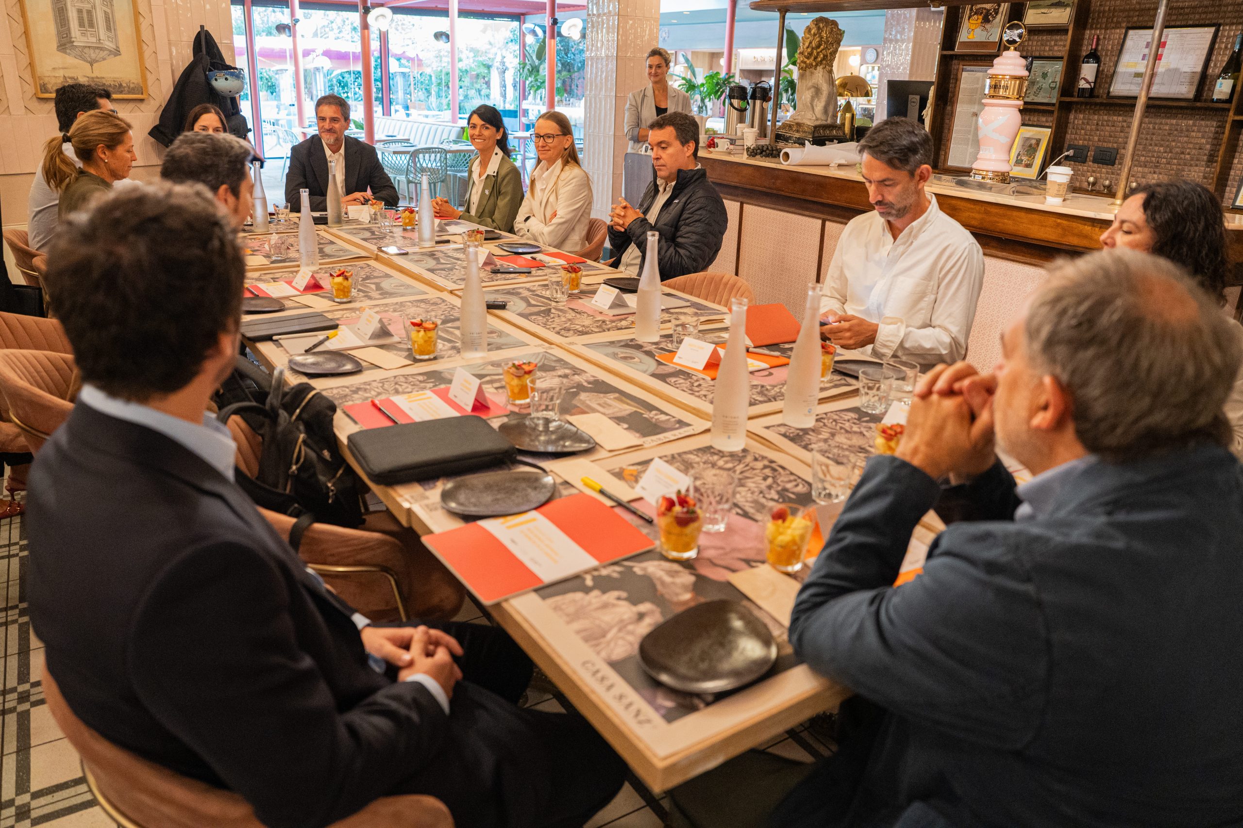 IA y sociedad: la urgencia de gobernar una tecnología que avanza sin pausa